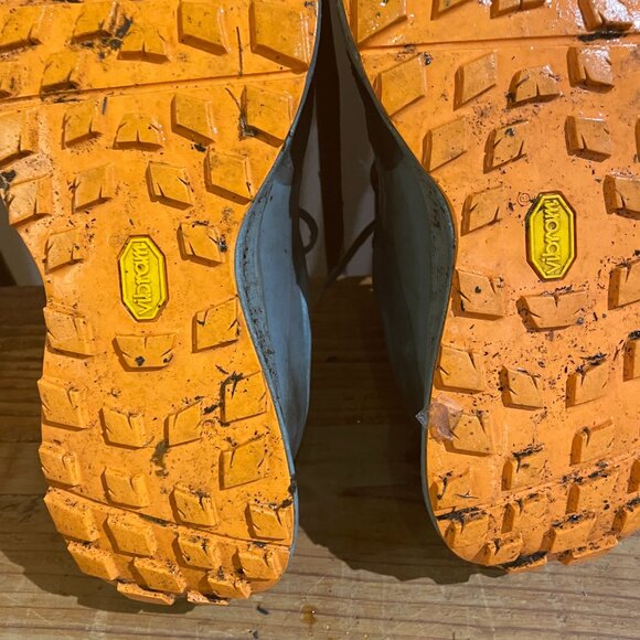 Arc'teryx Water Resistant Runners - Picture 3 of 3